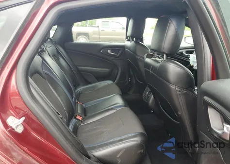 2015 Chrysler 200 S z USA, uszkodzony, nr VIN 1C3CCCBB7FN729438